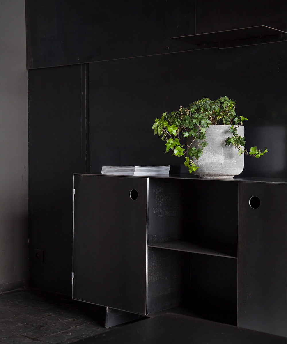 Buffet Zoom en acier noir