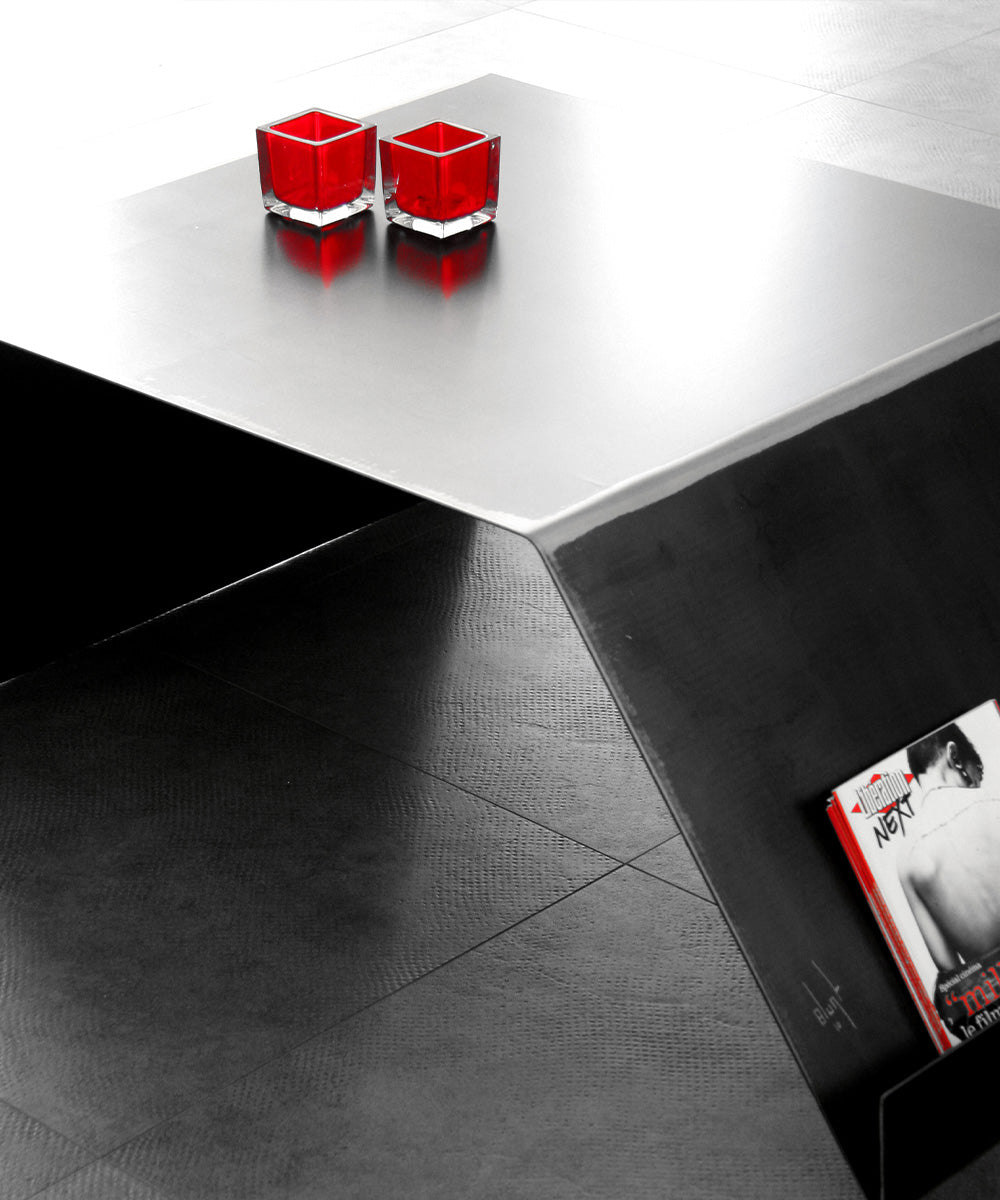 Twist coffee table