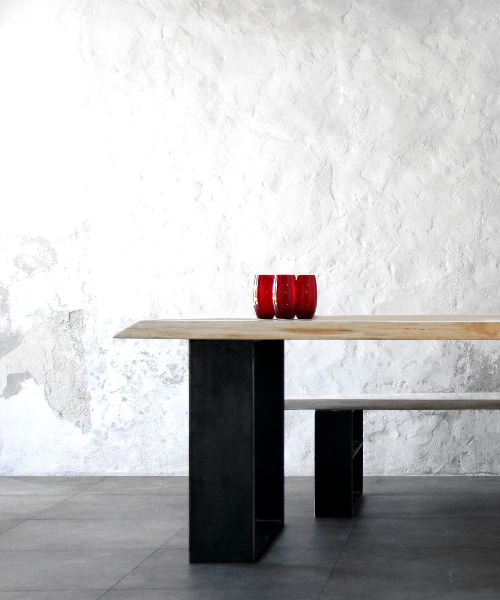 Saski Table